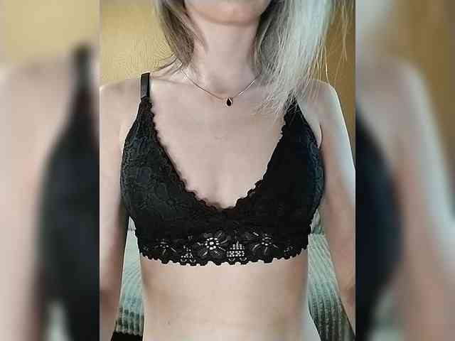 prettyKris Live Webcam on BongaCams