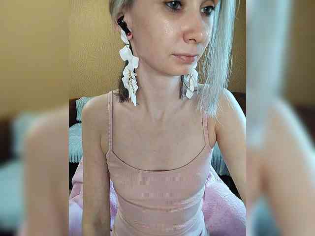 -Christina- webcam