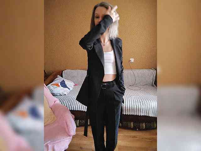 -Christina- webcam