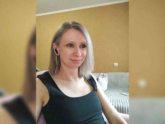 -Christina- webcam