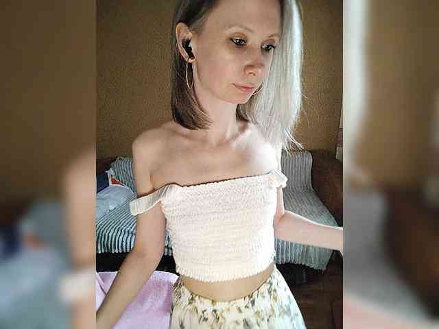 -Christina- webcam