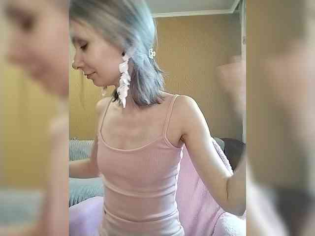 -Christina- webcam