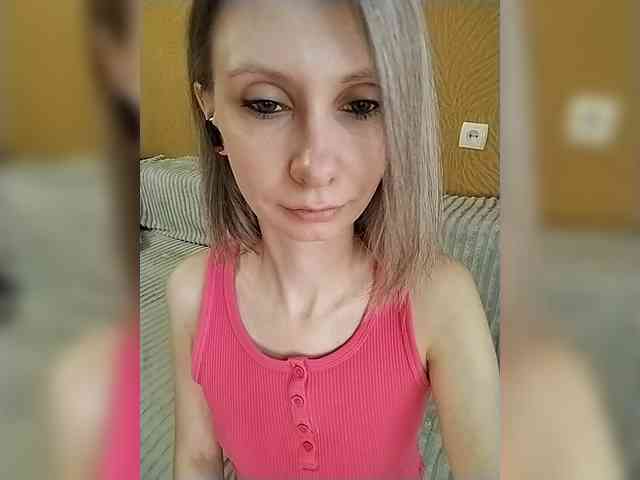 -Christina- webcam