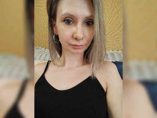-Christina- webcam
