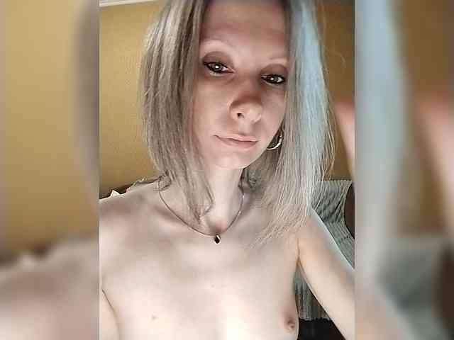 -Christina- webcam