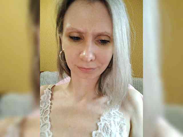 -Christina- webcam