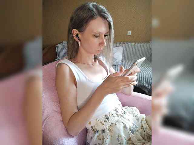 -Christina- webcam