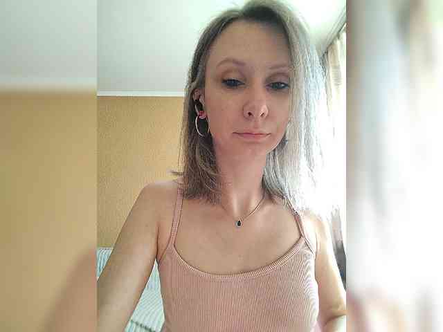 -Christina- webcam