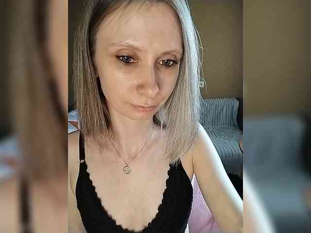-Christina- webcam