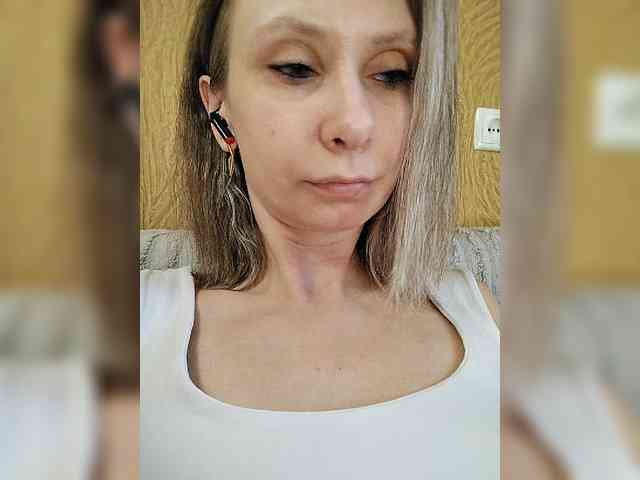-Christina- webcam