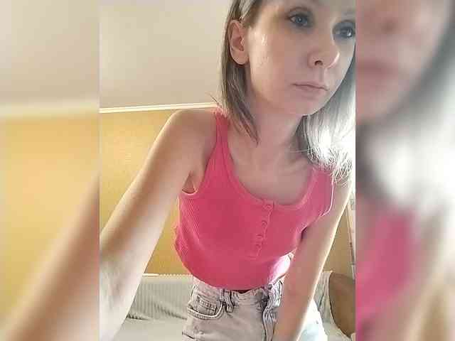 -Christina- webcam