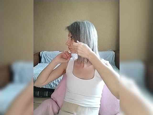 -Christina- webcam