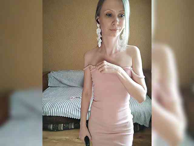 -Christina- webcam