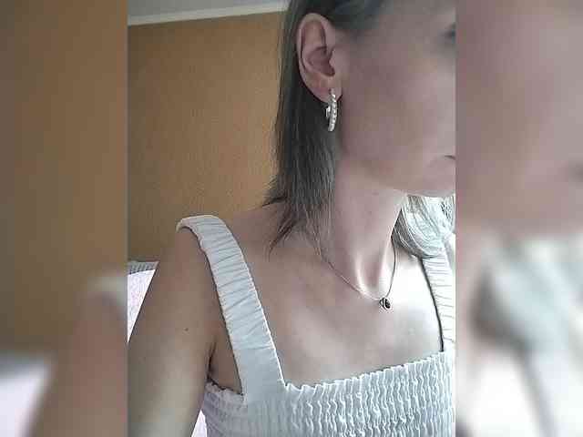 -Christina- webcam