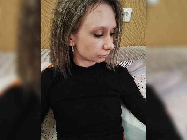 -Christina- webcam