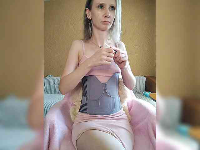-Christina- webcam