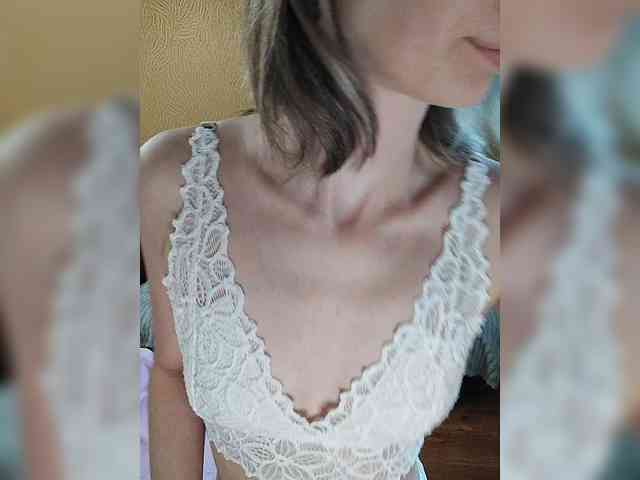 -Christina- webcam