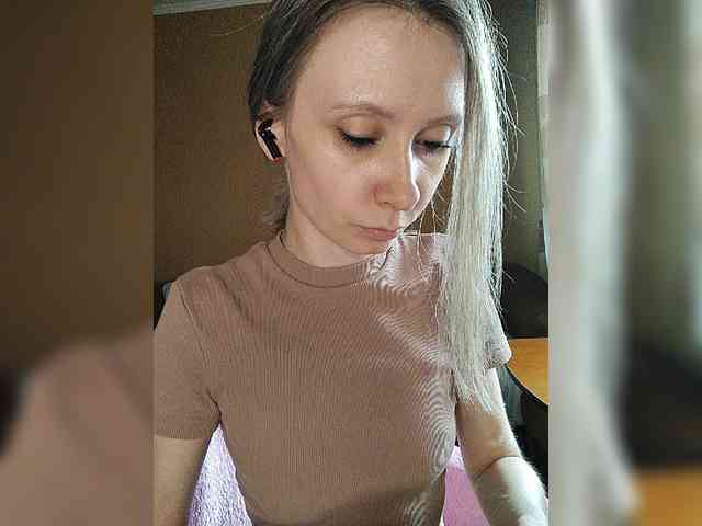 -Christina- webcam