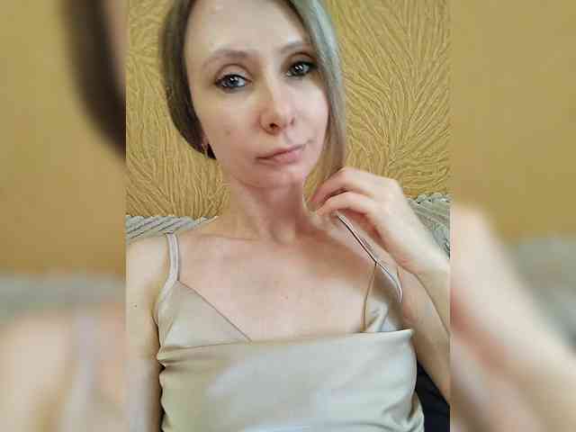 -Christina- webcam
