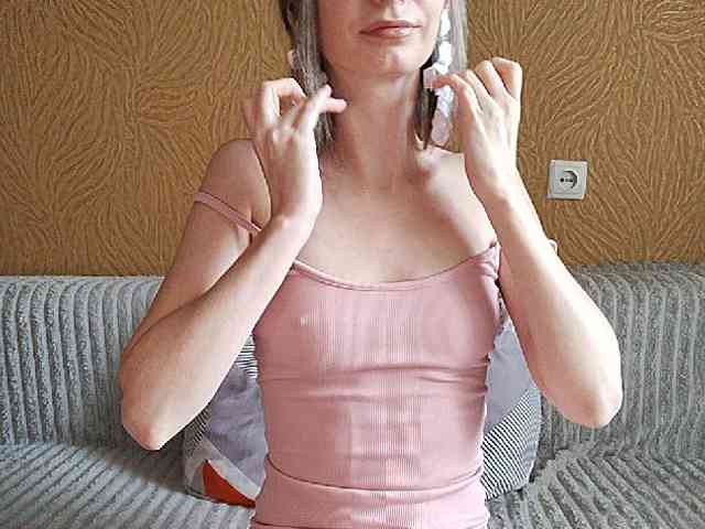 -Christina- webcam