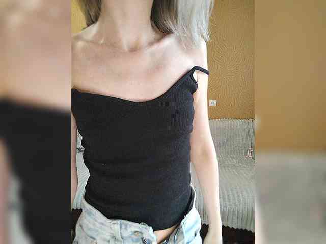 -Christina- webcam