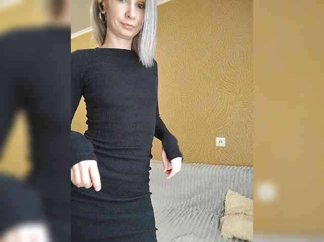 -Christina- webcam