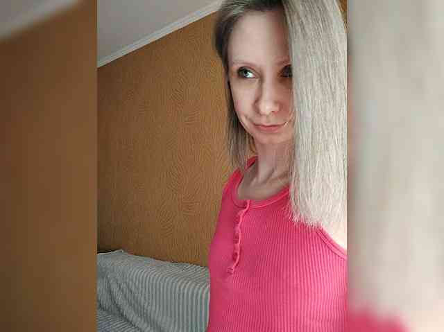 -Christina- webcam