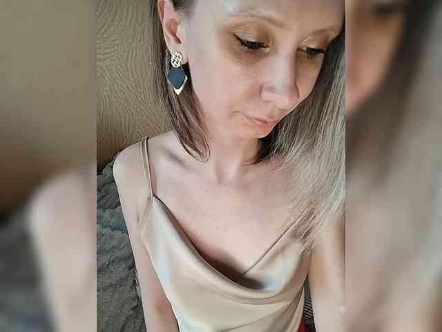 -Christina- webcam