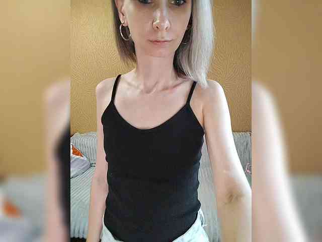 -Christina- webcam