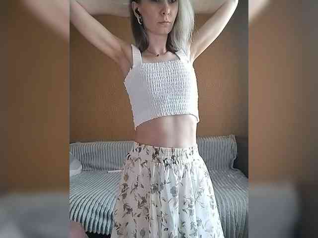 -Christina- webcam