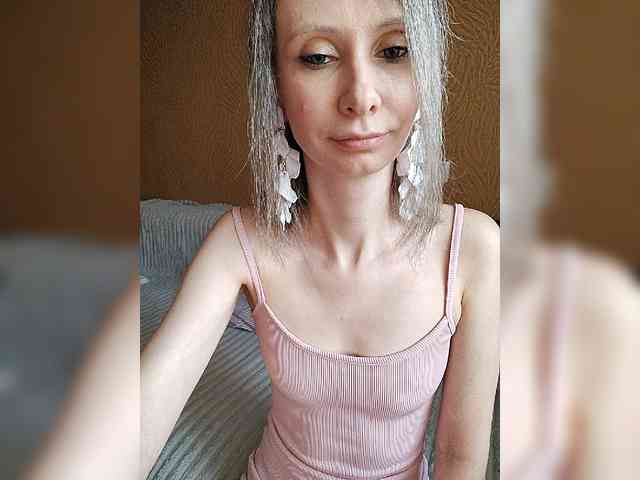 -Christina- webcam