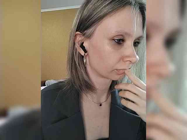 -Christina- webcam