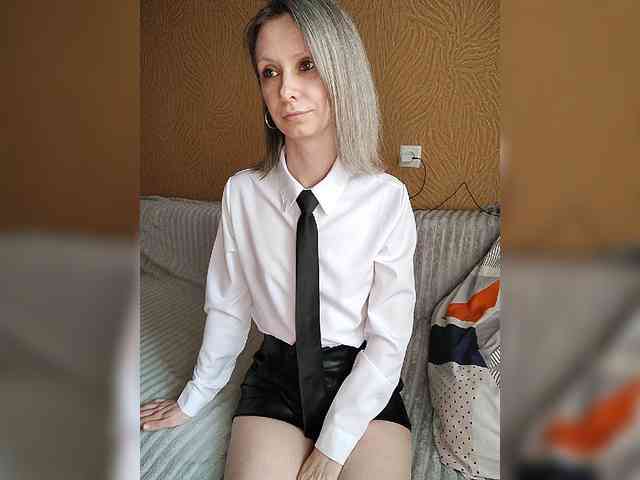 -Christina- webcam