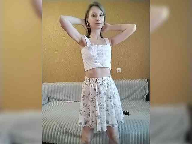 -Christina- webcam