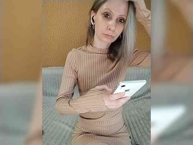 -Christina- webcam