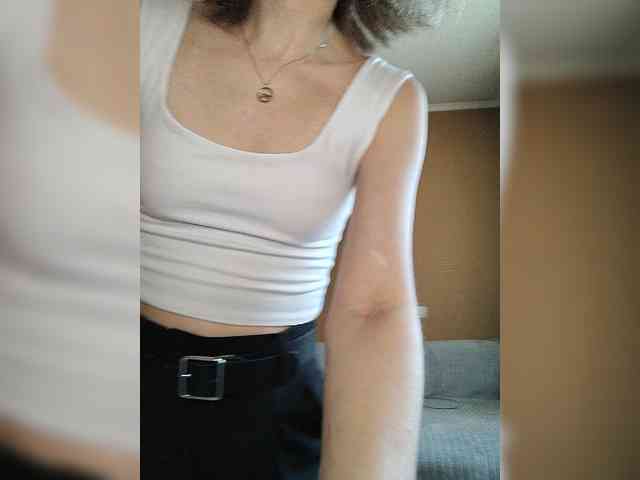 -Christina- webcam