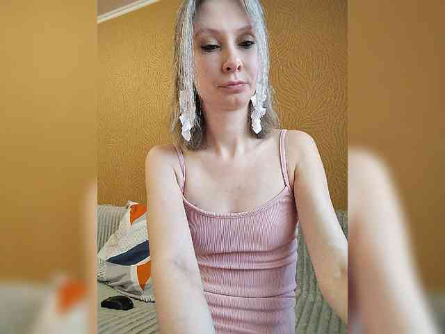 -Christina- webcam