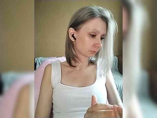 -Christina- webcam
