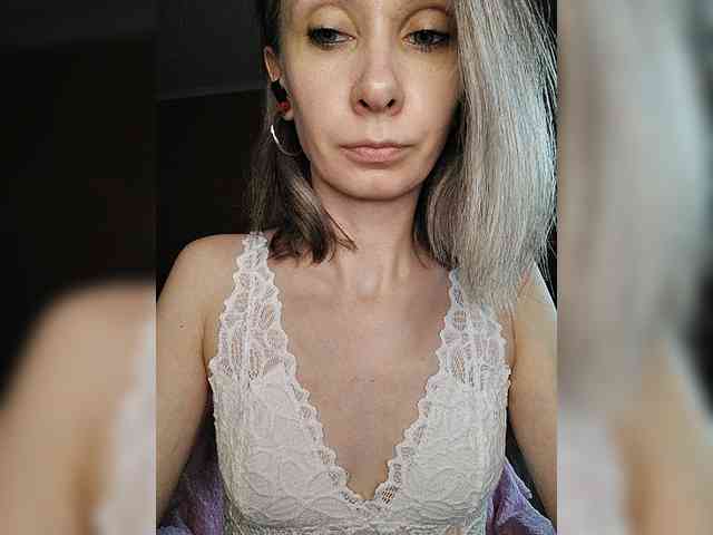 -Christina- webcam