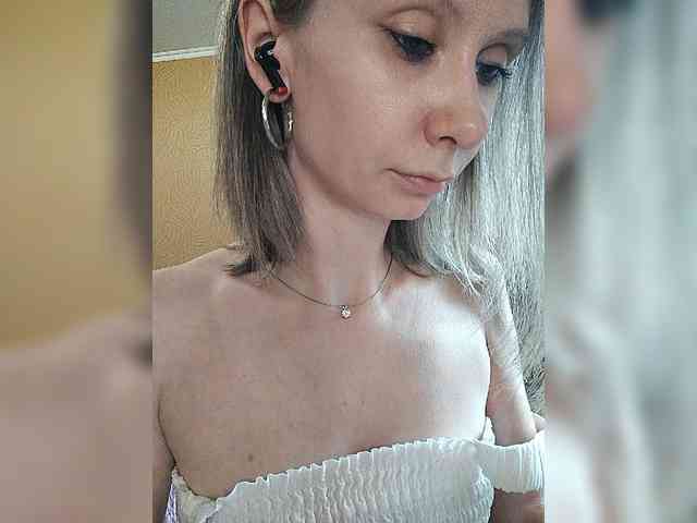 -Christina- webcam