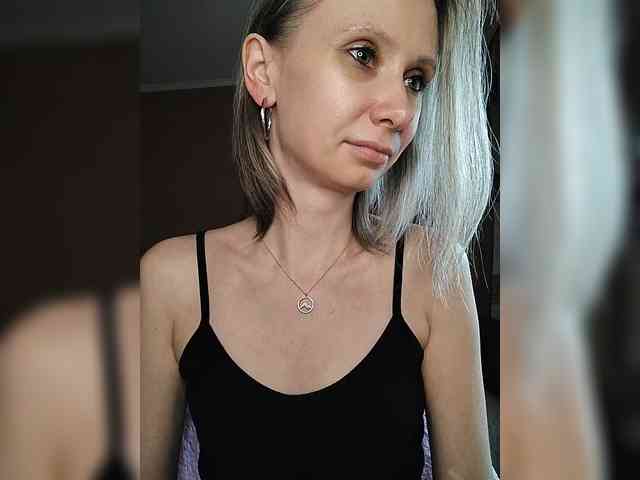-Christina- webcam