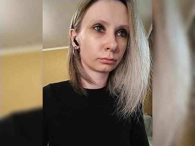 -Christina- webcam