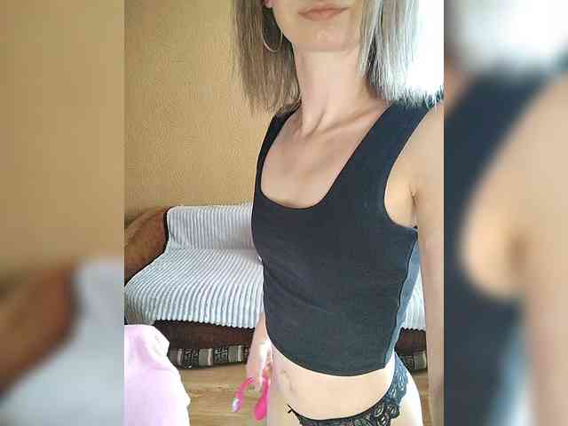 -Christina- webcam