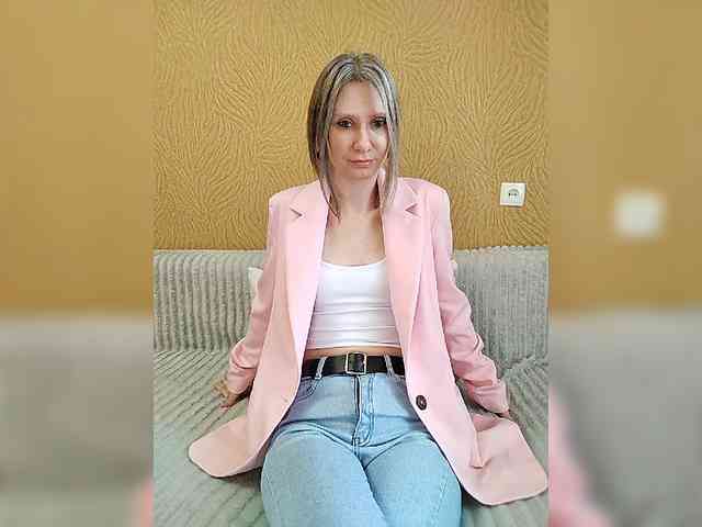 -Christina- webcam