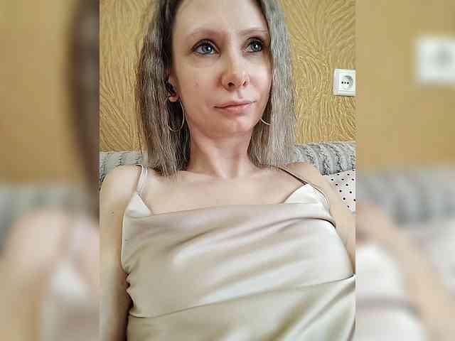 -Christina- webcam