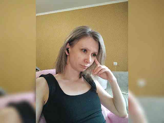 -Christina- webcam