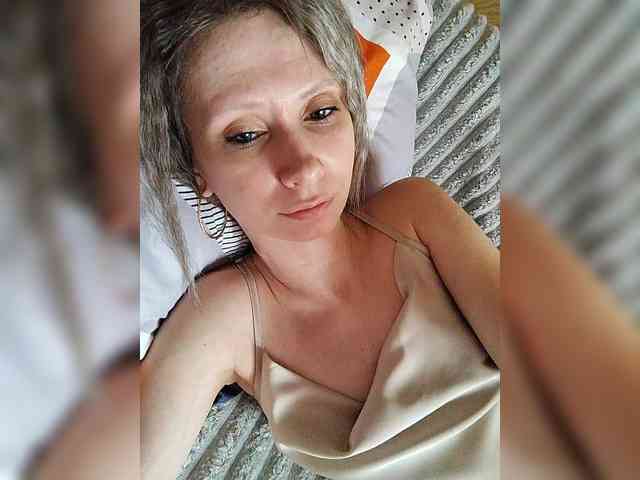 -Christina- webcam