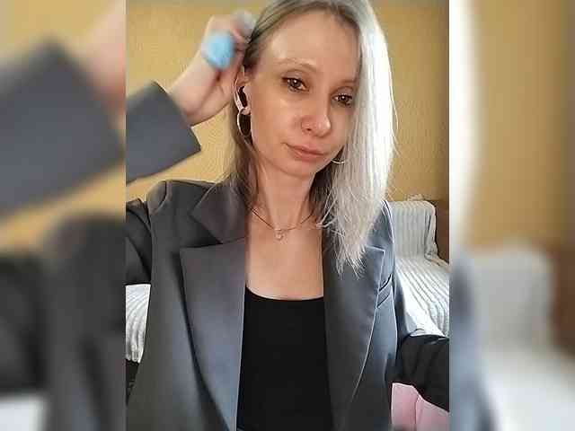 -Christina- webcam