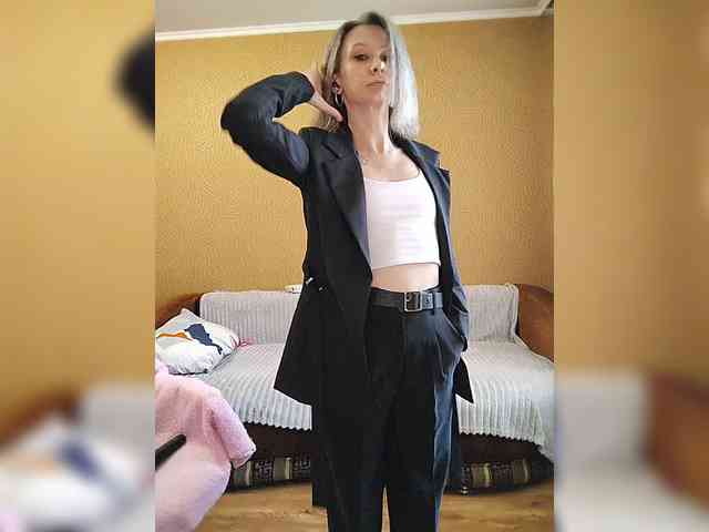 -Christina- webcam
