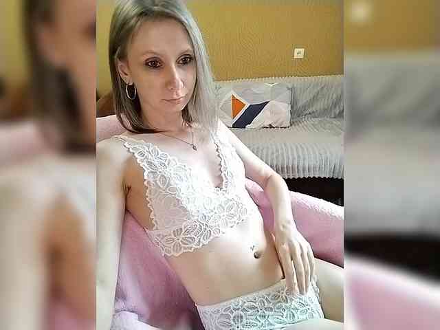-Christina- webcam